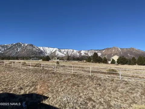 5290 Elden Hills Dr #19B, Flagstaff, AZ 86004