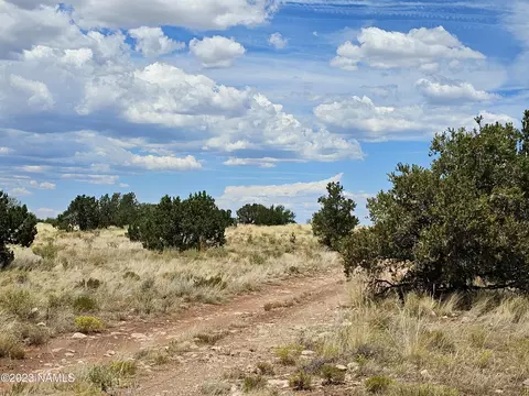3249 E Redwood Ln #102, Williams, AZ 86046