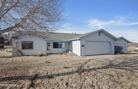 8555 Silver Spur Rd, Flagstaff, AZ 86004