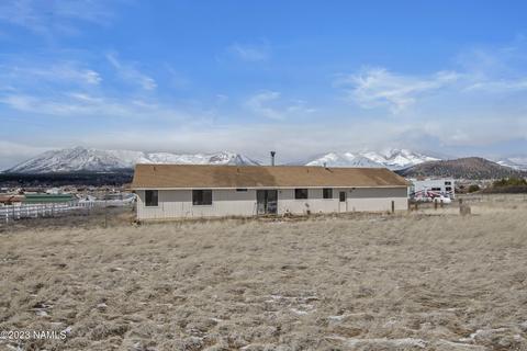8455 Stardust Trl, Flagstaff, AZ 86004