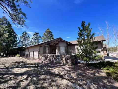 649 Brookline Loop, Williams, AZ 86046 photo 2