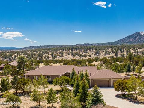 9000 Arroyo Trl, Flagstaff, AZ 86004