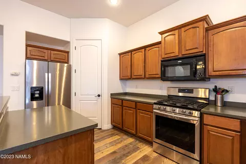 1069 E Sterling Ln, Flagstaff, AZ 86005 photo 16