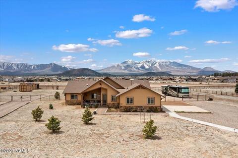 9732 Colfax Rd, Flagstaff, AZ 86004