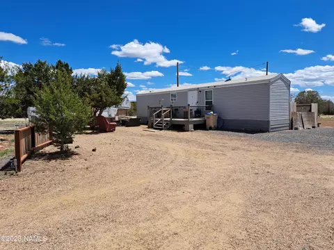 1114 W Fairview Dr, Ash Fork, AZ 86320