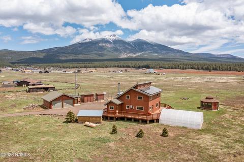 7410 N Lake Trl, Flagstaff, AZ 86001