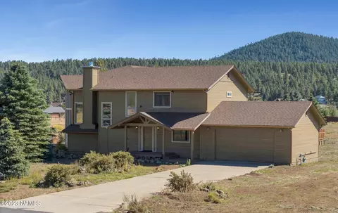 8275 W Wing Mountain Dr, Flagstaff, AZ 86001
