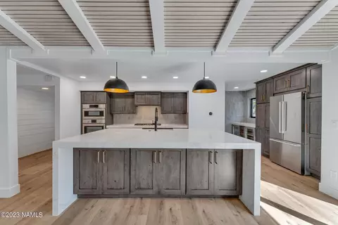 747 E Cherry Ave, Flagstaff, AZ 86001 photo 3