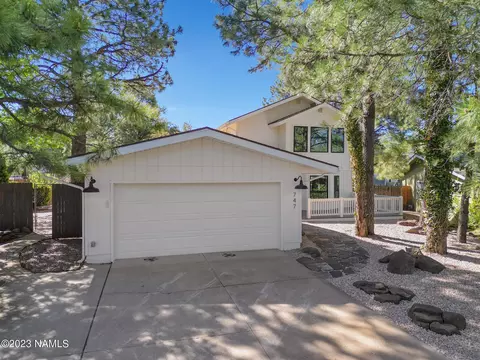 747 E Cherry Ave, Flagstaff, AZ 86001