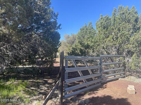 1340 E Galewood Dr, Williams, AZ 86046 photo 2