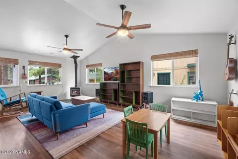 292 Comanche, Flagstaff, AZ 86005 photo 6