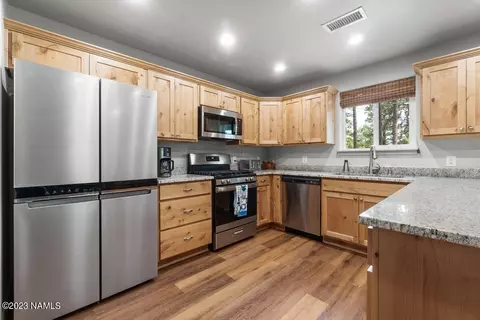 292 Comanche, Flagstaff, AZ 86005 photo 9