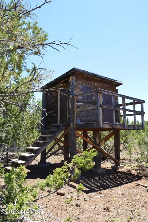 183 E Black Feather Rd, Williams, AZ 86046 photo 14