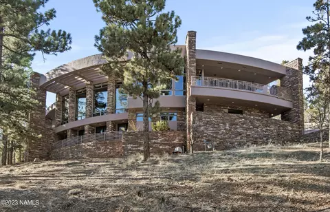 1520 W Tolchaco Rd, Flagstaff, AZ 86001