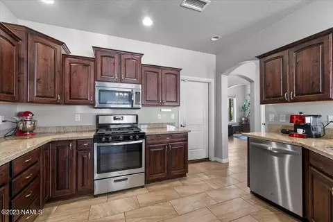 25 E Tranquil Ln, Flagstaff, AZ 86005 photo 9