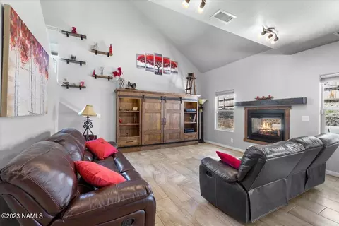 25 E Tranquil Ln, Flagstaff, AZ 86005 photo 6