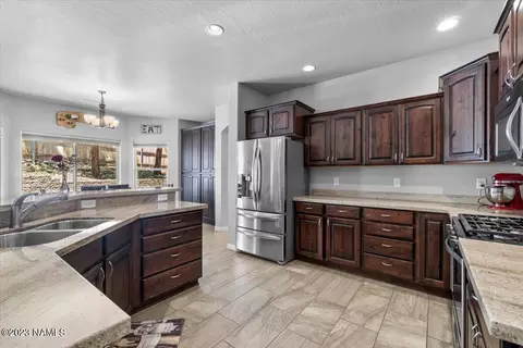 25 E Tranquil Ln, Flagstaff, AZ 86005 photo 8