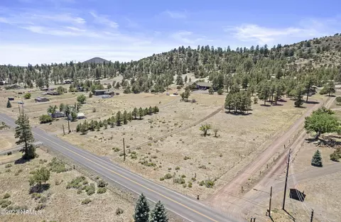 8596 Slayton Ranch Rd, Flagstaff, AZ 86004