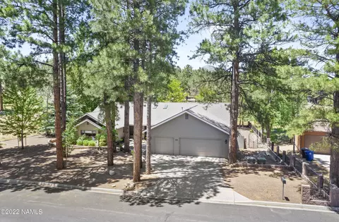 1241 N Edgewood St, Flagstaff, AZ 86004