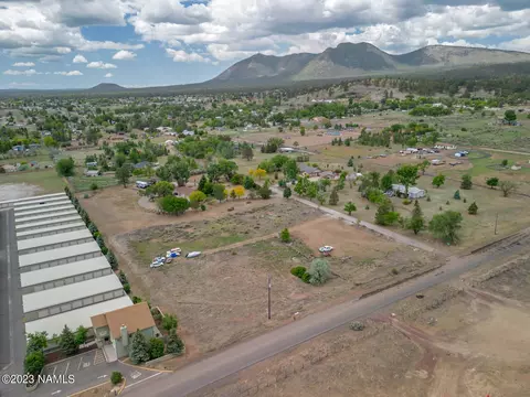 5850 E Copeland Ln, Flagstaff, AZ 86004
