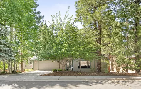 2042 S Tombaugh Way, Flagstaff, AZ 86001
