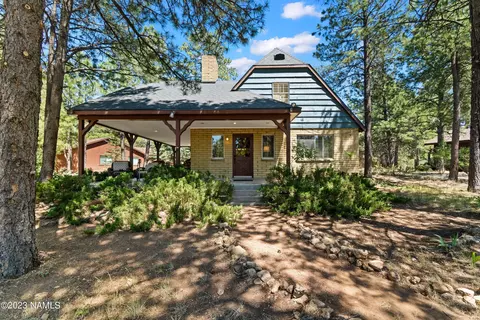 5055 N Country Club Dr, Flagstaff, AZ 86004
