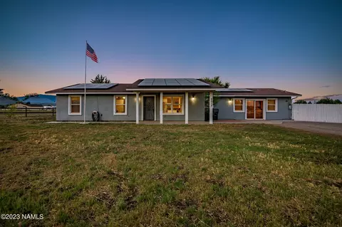 6215 E Morningside Rd, Flagstaff, AZ 86004