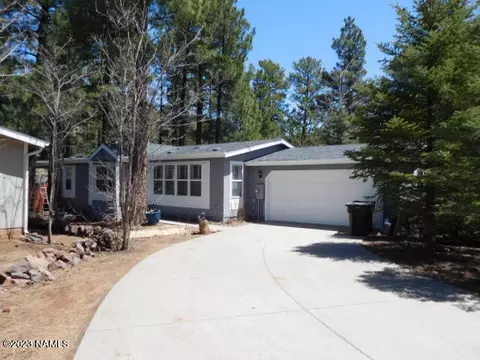 2402 Adirondack Ave, Flagstaff, AZ 86001