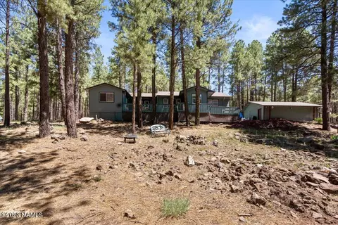 1792 N Lance Dr, Parks, AZ 86018