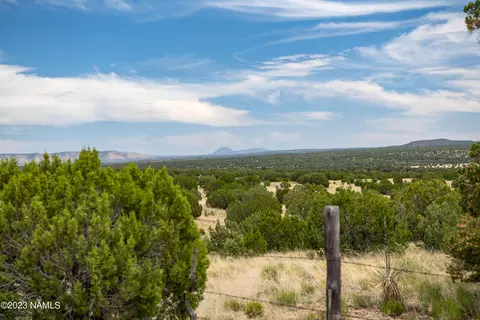 000 Pine Ridge Rd # -a, Seligman, AZ 86337
