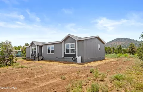 1092 E Tamarack St, Williams, AZ 86046 photo 3