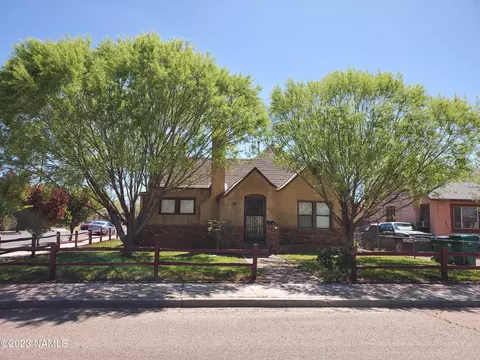 501 W Cherry St, Winslow, AZ 86047