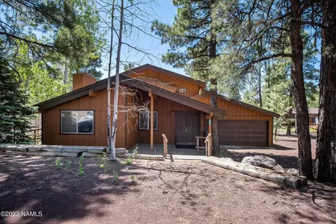 685 Hillside Dr, Munds Park, AZ 86017