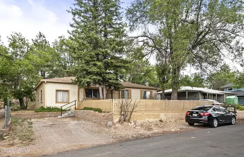 26 S Pinegrove Rd, Flagstaff, AZ 86001