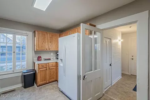 320 W Cherry Ave, Flagstaff, AZ 86001 photo 10