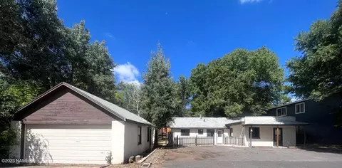 1913 N Center St, Flagstaff, AZ 86004