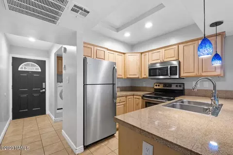 3200 S Litzler Dr #14-204, Flagstaff, AZ 86005