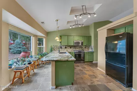 6687 Eagle Crest Dr, Flagstaff, AZ 86004 photo 12
