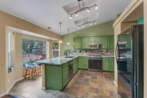 6687 Eagle Crest Dr, Flagstaff, AZ 86004 photo 11