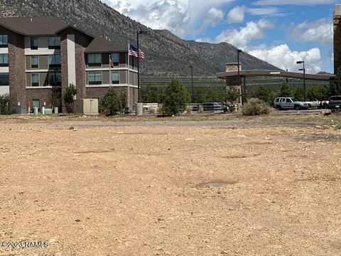 1050 N Country Club Dr, Flagstaff, AZ 86004