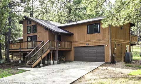 1220 N Edgewood St, Flagstaff, AZ 86004
