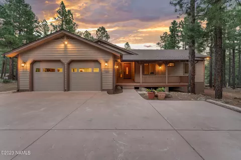 4630 N Creekside Ln, Flagstaff, AZ 86001