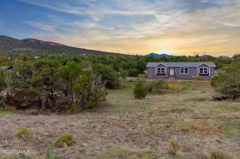 1604 W Coyote Ln, Williams, AZ 86046