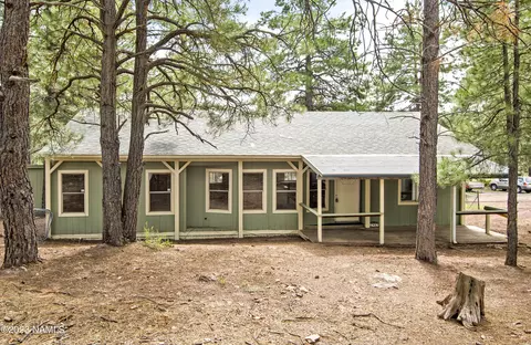 2467 Tovar Trl, Flagstaff, AZ 86005