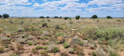 854 E Floye Rd, Williams, AZ 86046 photo 9