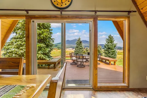 8325 W Suzette Ln, Flagstaff, AZ 86001