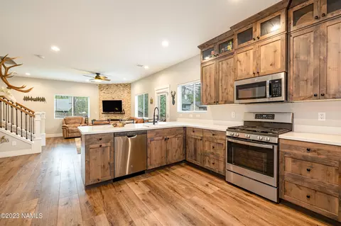 879 Onieda, Flagstaff, AZ 86005 photo 10