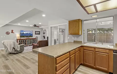 4820 E Warrior Dr, Flagstaff, AZ 86004 photo 8