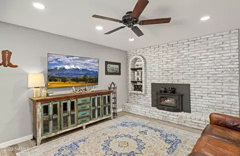 4820 E Warrior Dr, Flagstaff, AZ 86004 photo 4