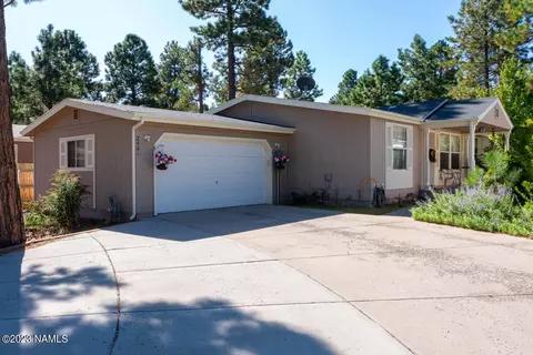 2461 W Coronado Ave, Flagstaff, AZ 86001
